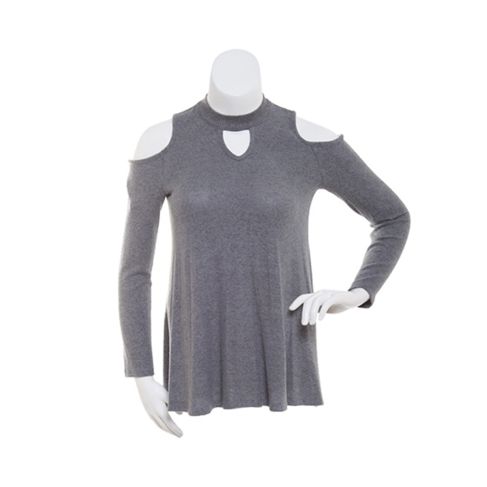 ❗️NWT❗️ A. Byer cold shoulder knit top